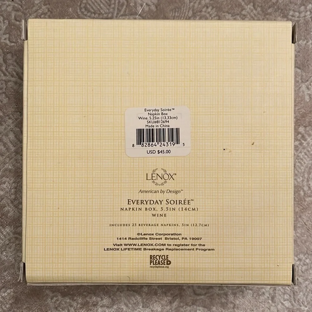 Brand New Lenox Everyday Soirée Wine Beverage Napkin Box Holder Grapes